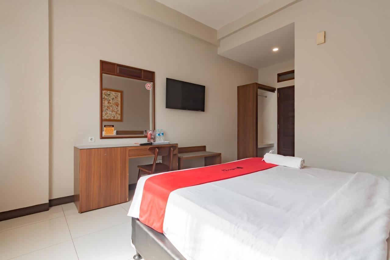 Hotel Reddoorz Near Simpang Dago 2 Bandung Exteriér fotografie