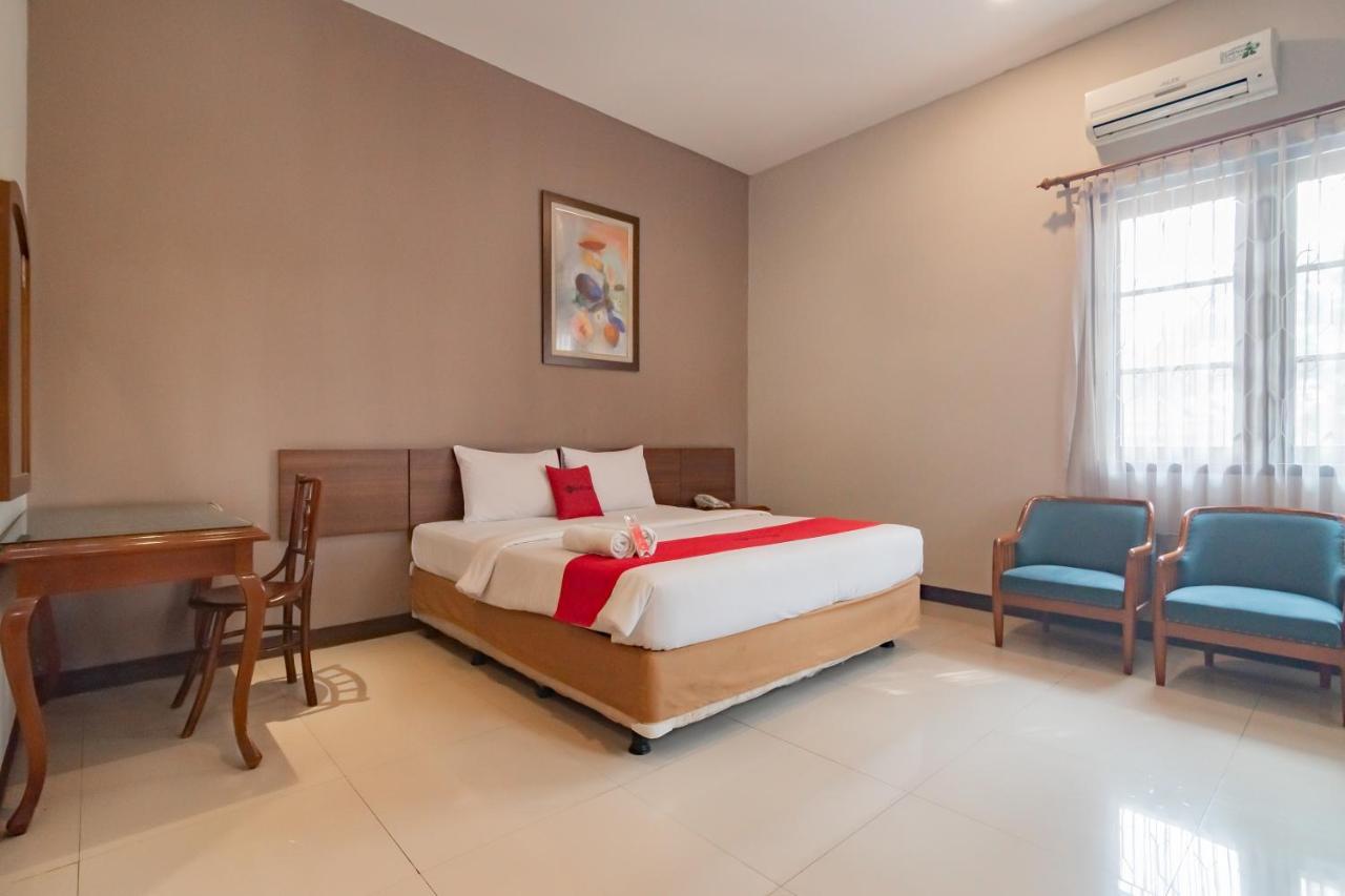 Hotel Reddoorz Near Simpang Dago 2 Bandung Exteriér fotografie